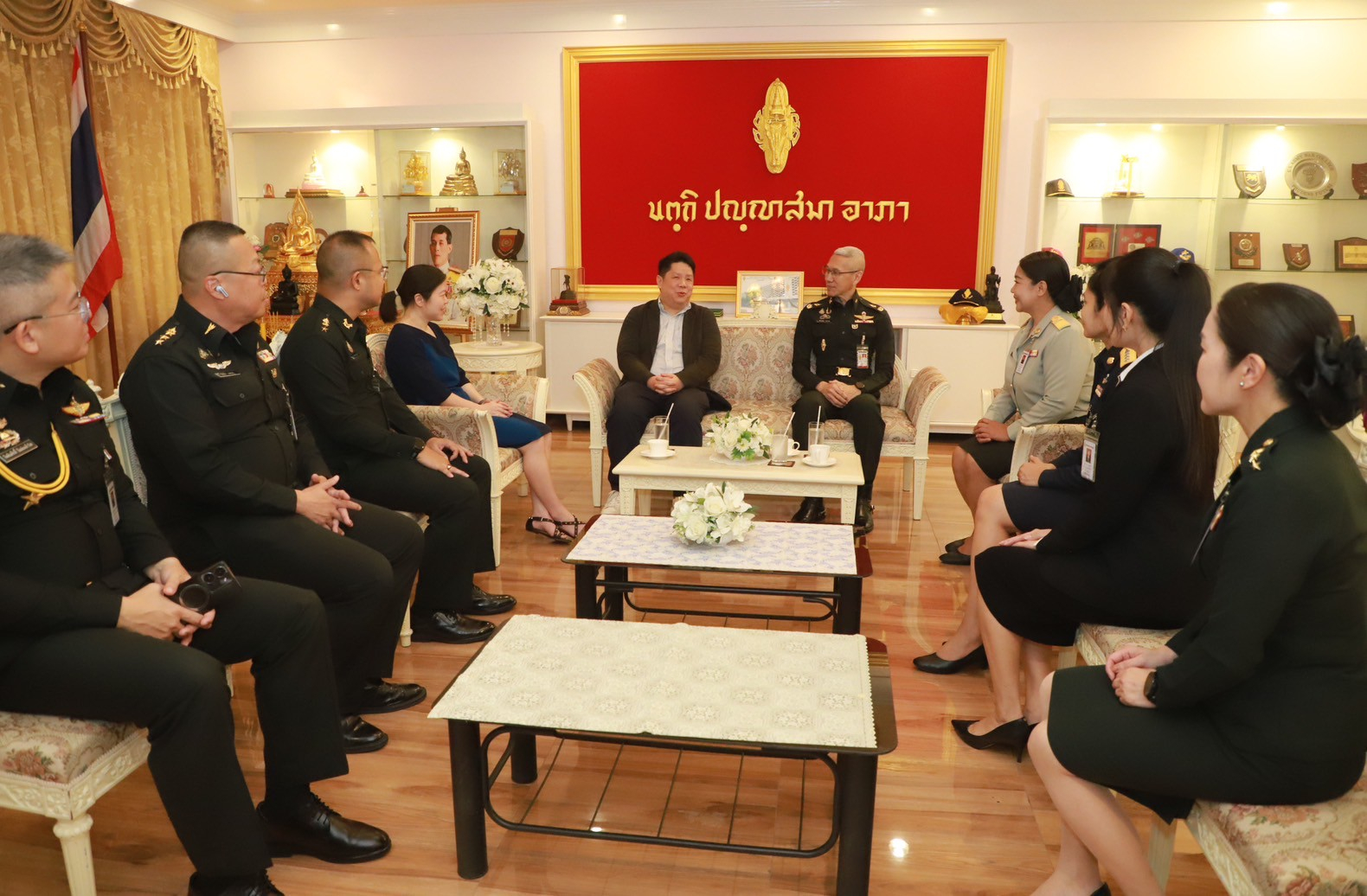 วทบ. รับมอบผลิตภัณฑ์และเวชภัณฑ์จากบริษัทแสงไทยเมดิคอล จำกัด